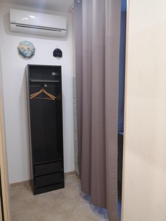 Apartamento Ad Un Passo Dal Duomo "2" Nápoles Exterior foto