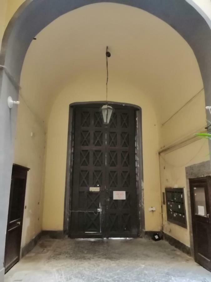 Apartamento Ad Un Passo Dal Duomo "2" Nápoles Exterior foto