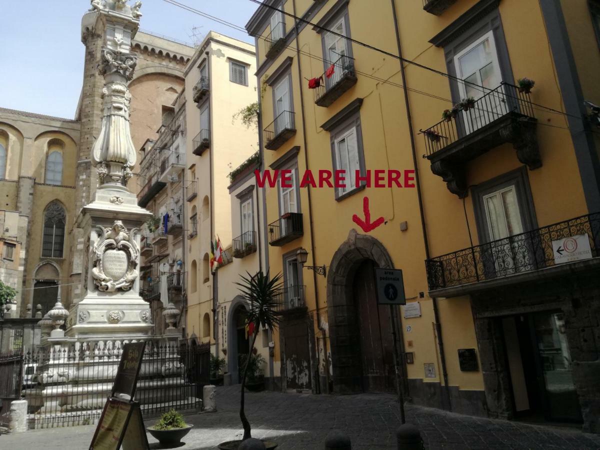 Apartamento Ad Un Passo Dal Duomo "2" Nápoles Exterior foto