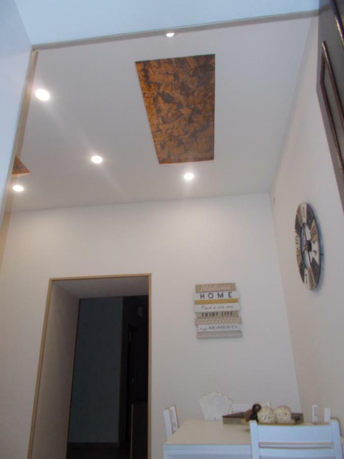 Apartamento Ad Un Passo Dal Duomo "2" Nápoles Exterior foto